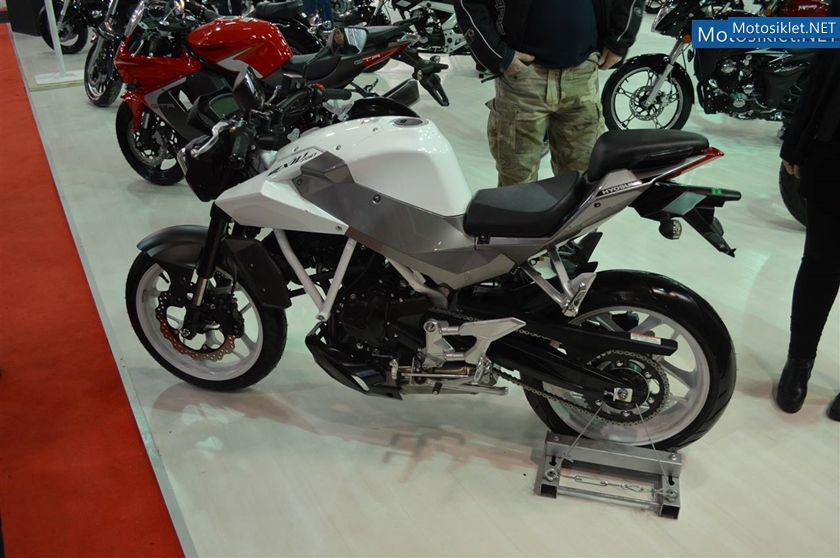 Kanuni-Hyosung-Standi-MotosikletFuari-2014-009