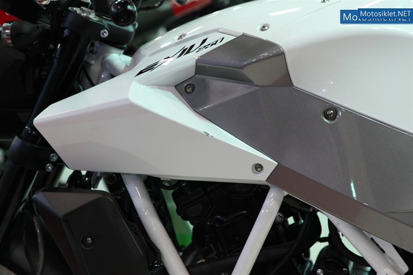 Kanuni-Hyosung-Standi-MotosikletFuari-2014-011