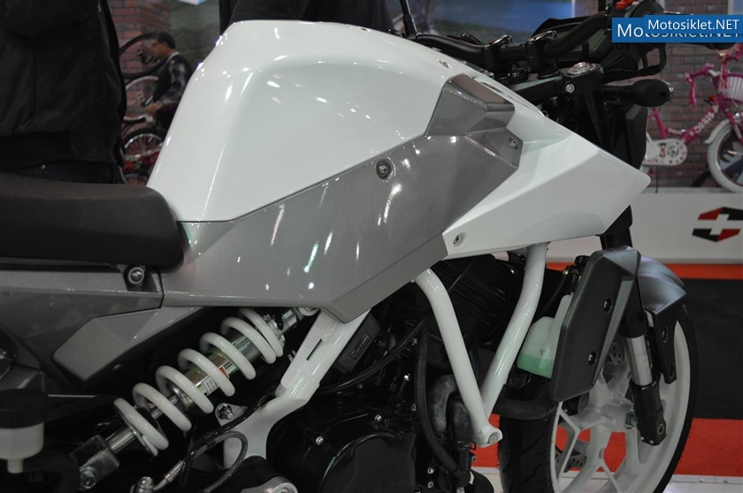 Kanuni-Hyosung-Standi-MotosikletFuari-2014-026