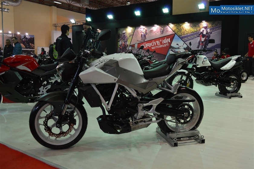 Kanuni-Hyosung-Standi-MotosikletFuari-2014-036