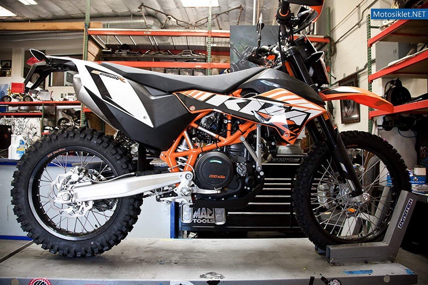 Roland-Sands-Design-KTM690-CafeMoto-025