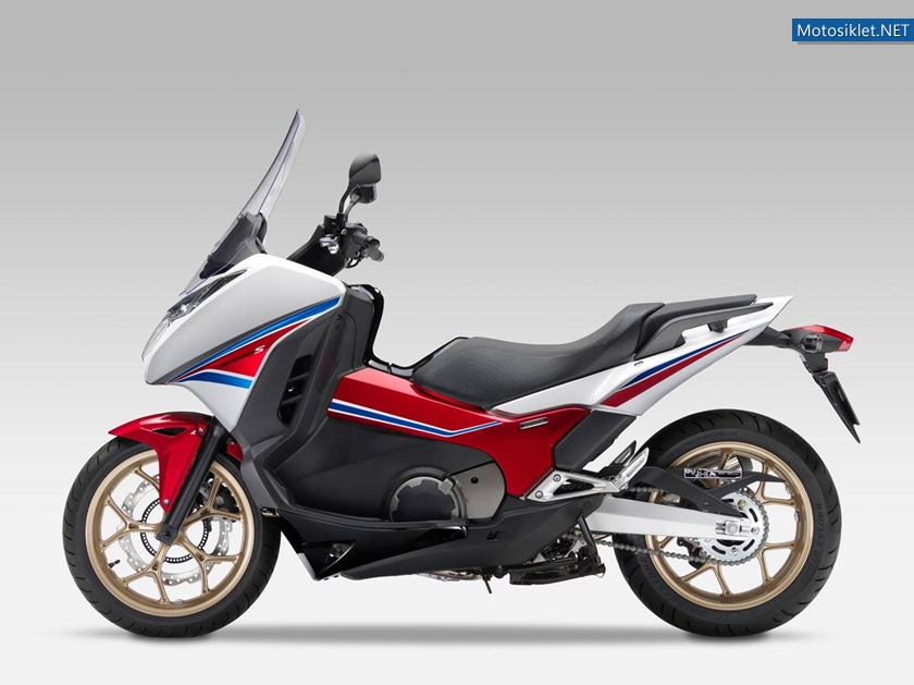 2014-Honda-Integra-750-011