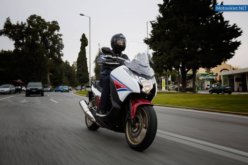 2014-Honda-Integra-750-019