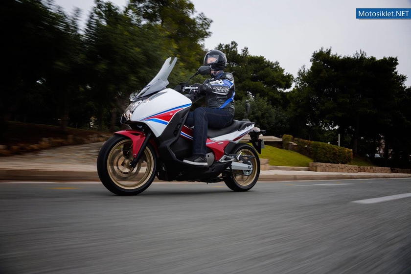 2014-Honda-Integra-750-053