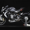 MV-Agusta-Brutale-800-Dragster-001