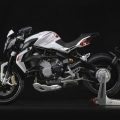 MV-Agusta-Brutale-800-Dragster-023