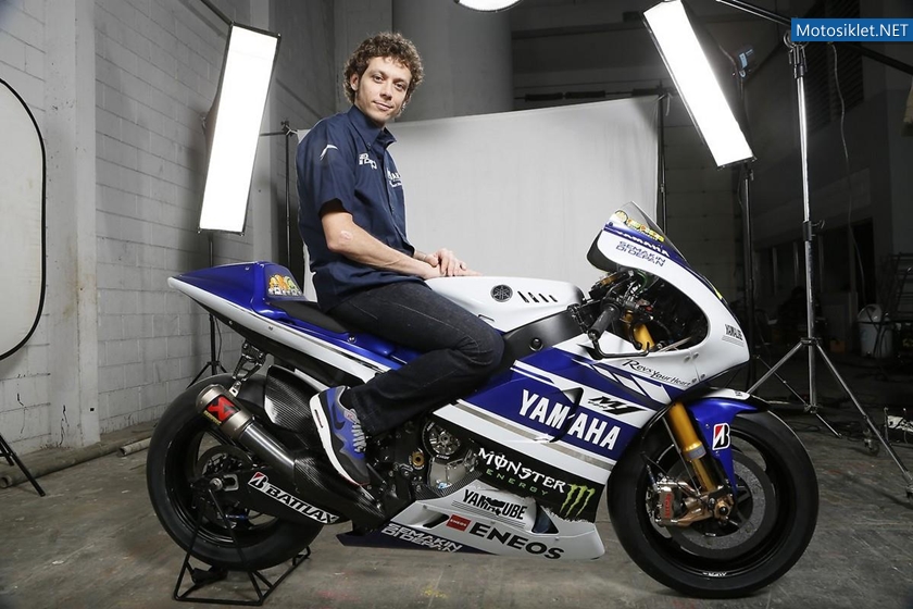 2014-Yamaha-M1-Lansman-MotoGP-026