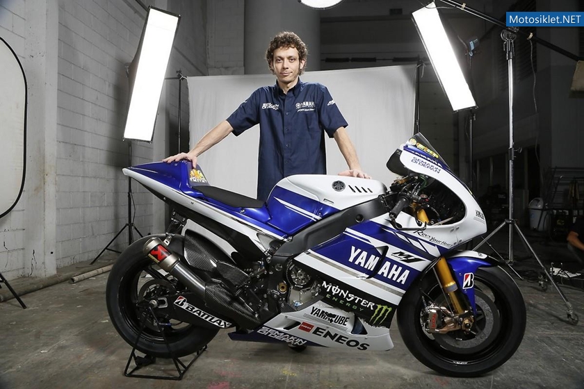 2014-Yamaha-M1-Lansman-MotoGP-028