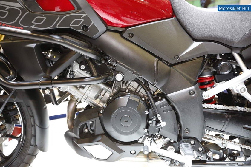 SuzukiStandi-Milano-Motosiklet-Fuari-2013-015