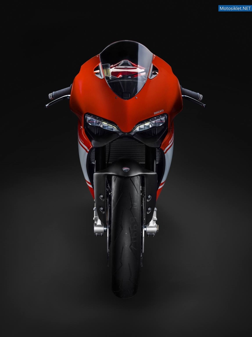 Ducati-1199-Superleggera-2014-002