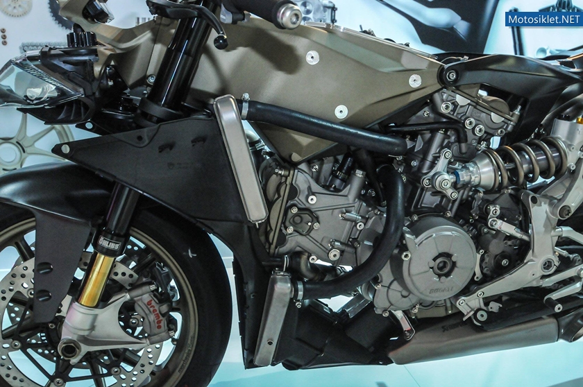 Ducati-1199-Superleggera-2014-021