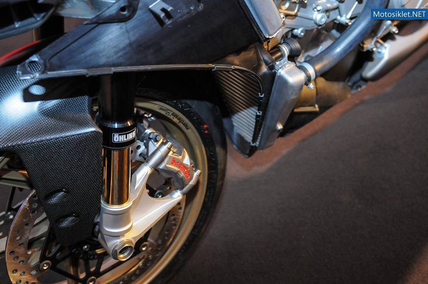 Ducati-1199-Superleggera-2014-023