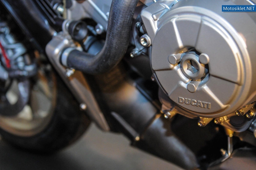 Ducati-1199-Superleggera-2014-032