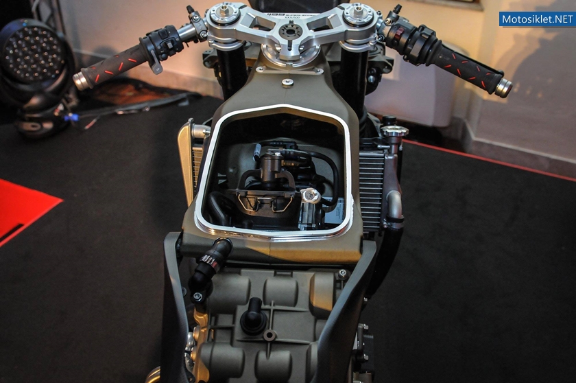 Ducati-1199-Superleggera-2014-042
