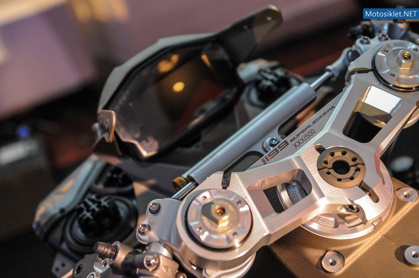 Ducati-1199-Superleggera-2014-046