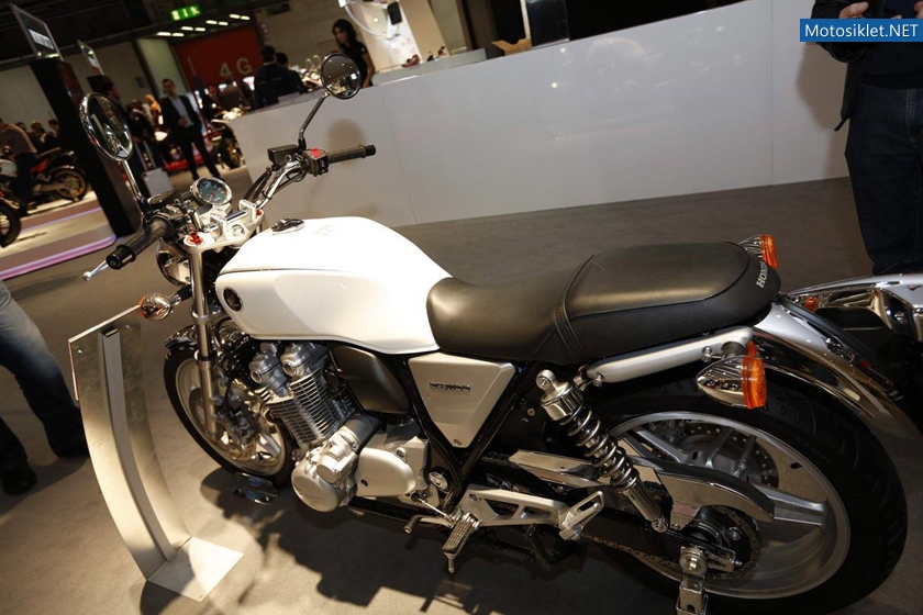 HondaStandi-Milano-Motosiklet-Fuari-2013-045