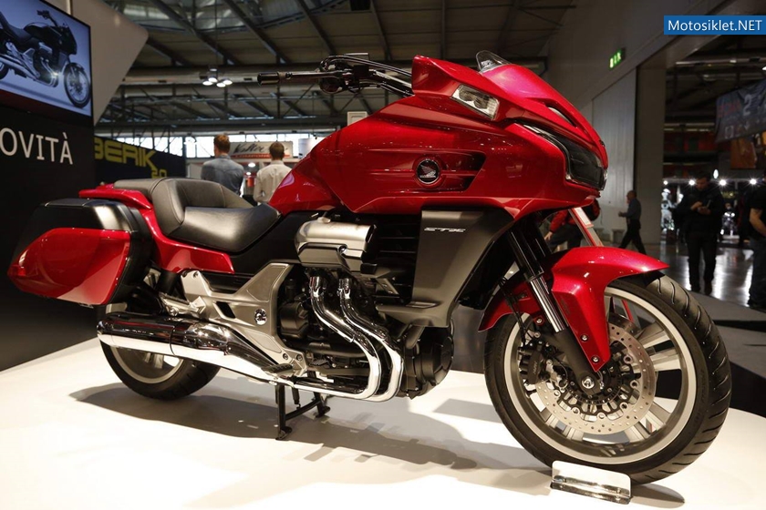 HondaStandi-Milano-Motosiklet-Fuari-2013-049