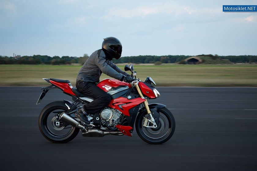 BMWS1000R-2014-010