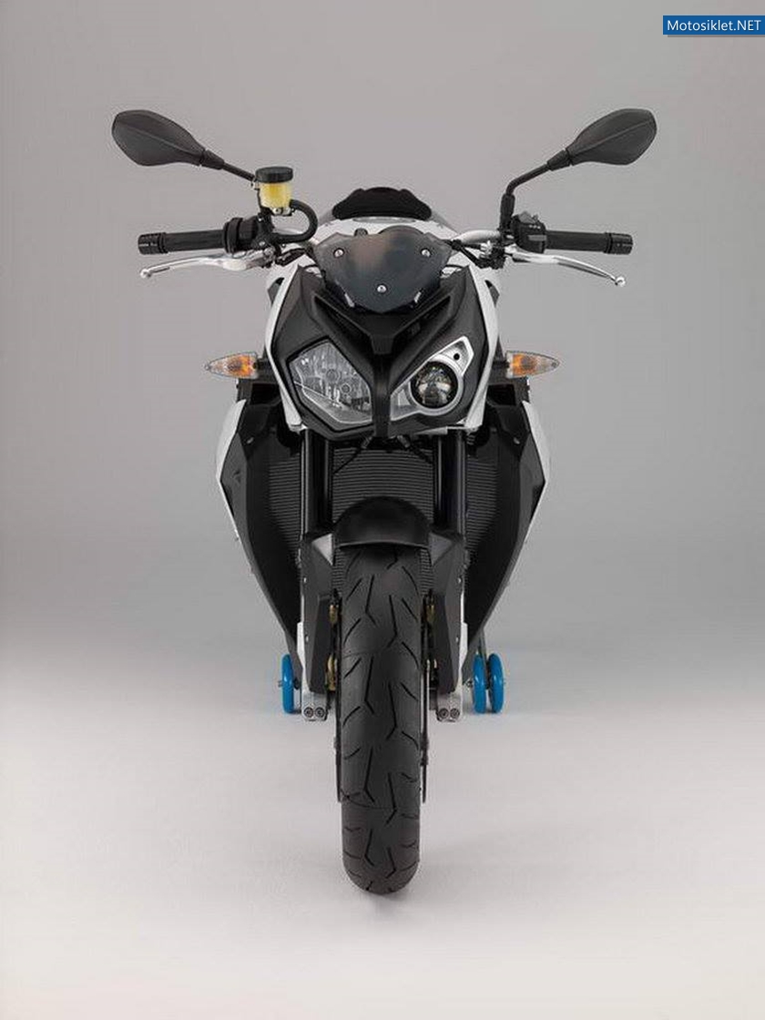 BMWS1000R-2014-017