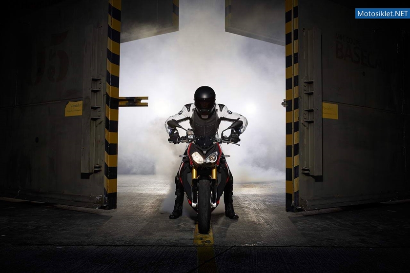 BMWS1000R-2014-026