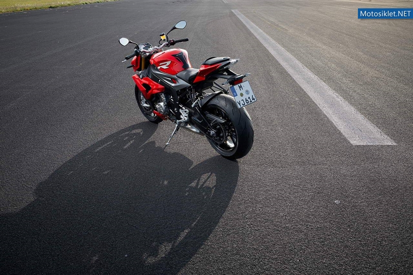 BMWS1000R-2014-038