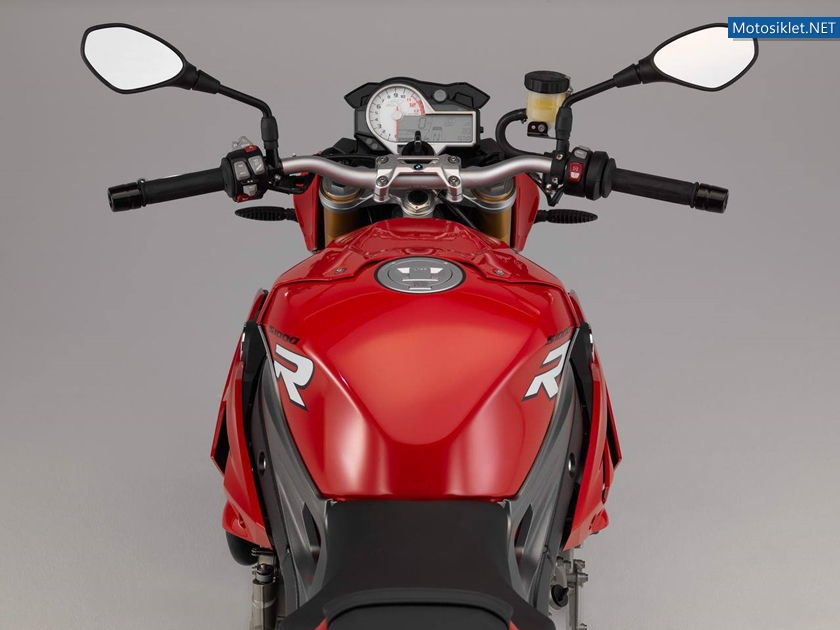 BMWS1000R-2014-045