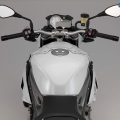 BMWS1000R-2014-001