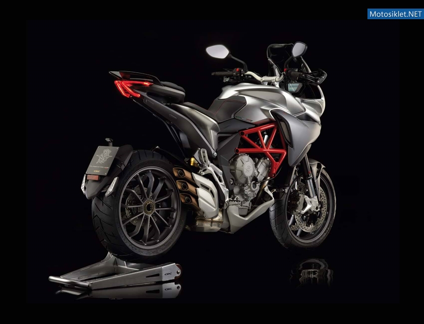 MV-Agusta-Turismo-Veloce800-2014-008