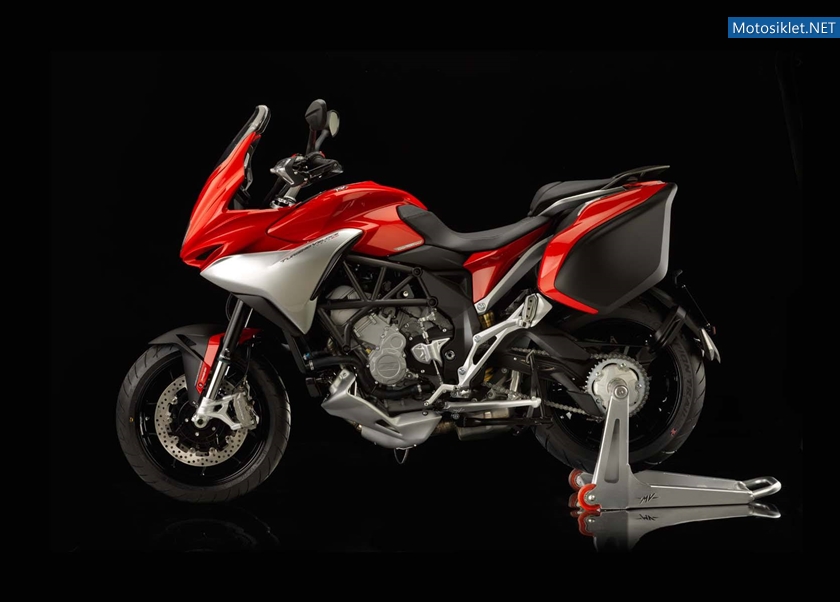 MV-Agusta-Turismo-Veloce800-2014-012