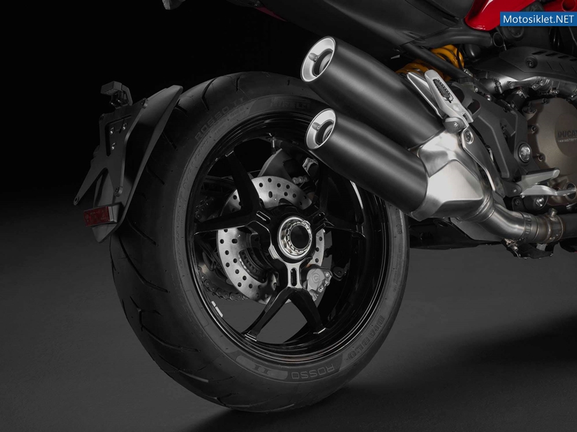 2014-Ducati-Monster-1200-014