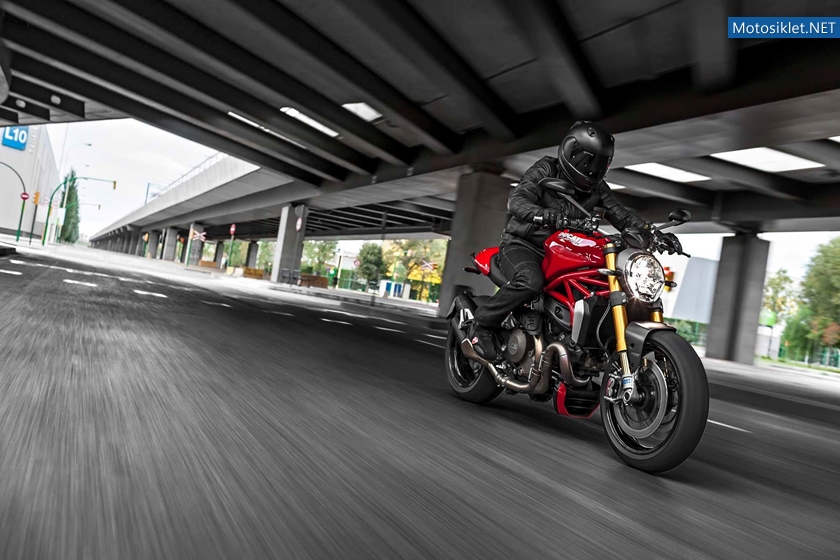 2014-Ducati-Monster-1200-017