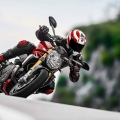 2014-Ducati-Monster-1200-033