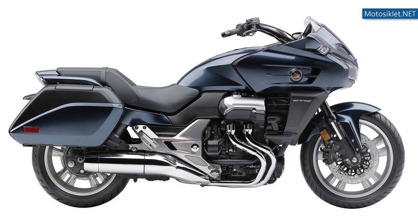 2014-Honda-CTX1300-001