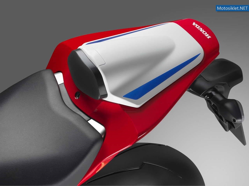 Honda-CBR1000RR-SP2014-006