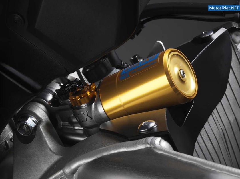 Honda-CBR1000RR-SP2014-014