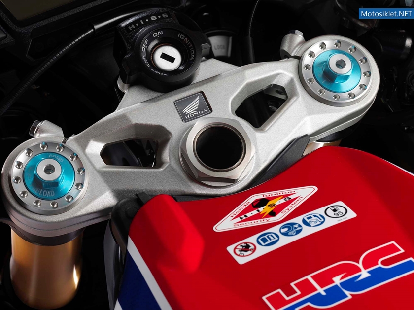 Honda-CBR1000RR-SP2014-017