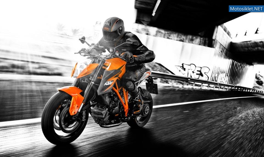 KTM-1290-Super-Duke-R-2014-040
