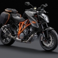 KTM-1290-Super-Duke-Touring-004