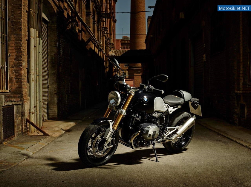 2014-BMW-R-nineT-010
