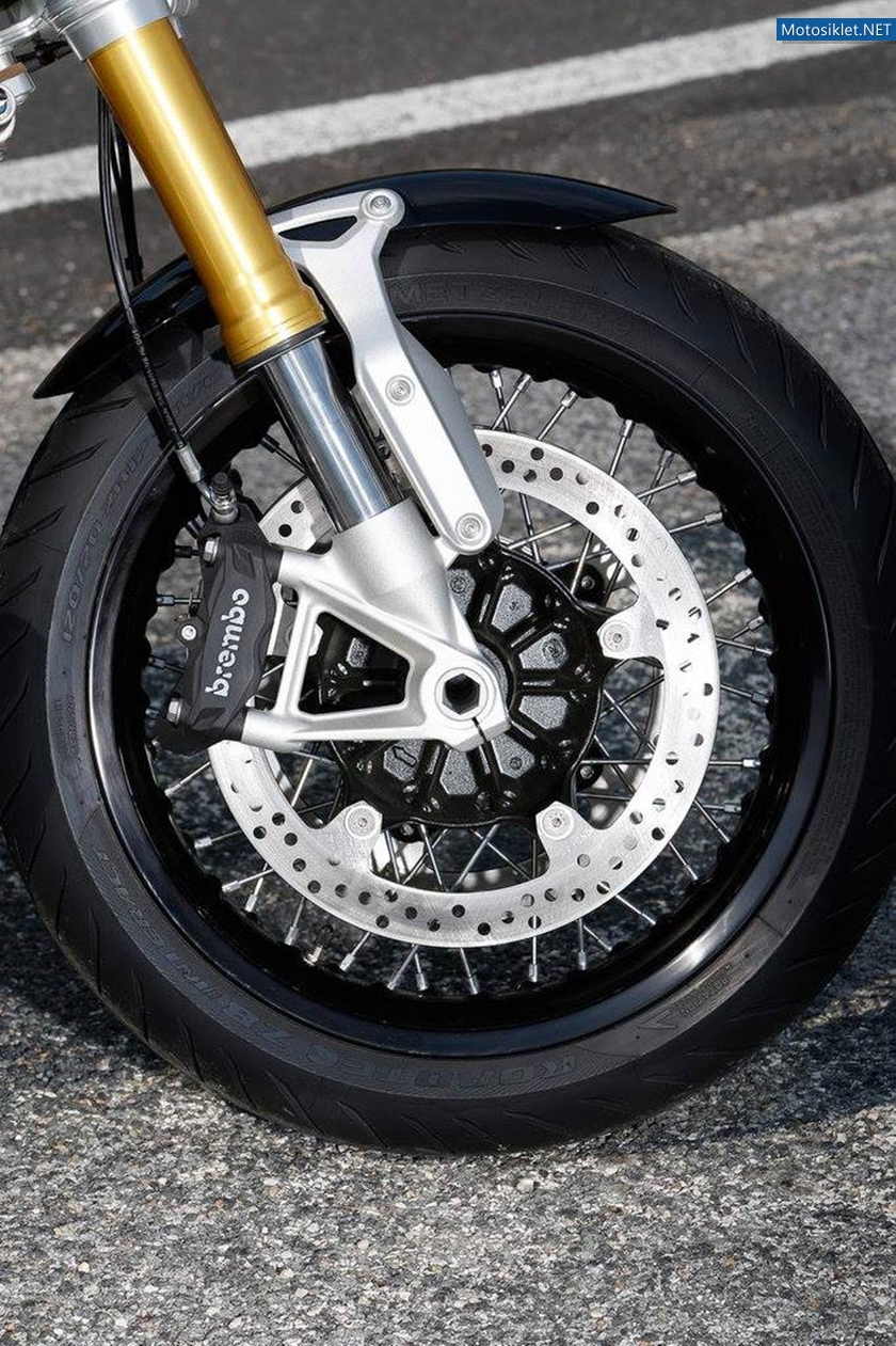 2014-BMW-R-nineT-043