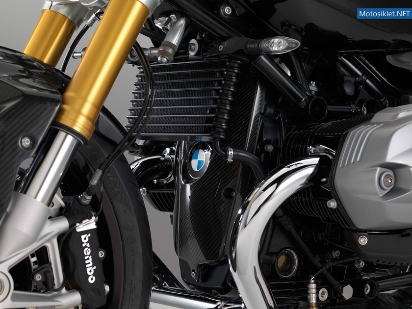 2014-BMW-R-nineT-067