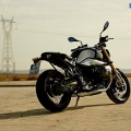 2014-BMW-R-nineT-007