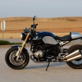 2014-BMW-R-nineT-053