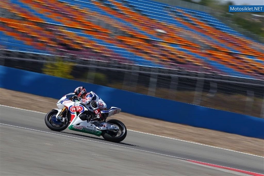 MT-Superbike-World-Championship-Intercity-Istanbul-Park-157
