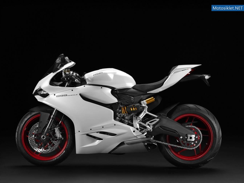 2014-Ducati-899-Panigale-004