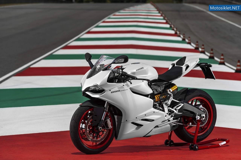 2014-Ducati-899-Panigale-005