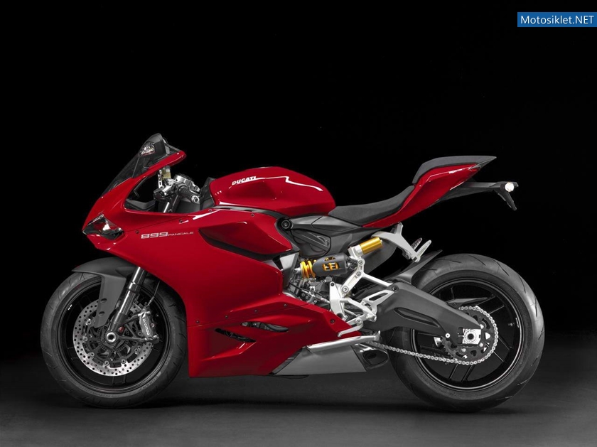 2014-Ducati-899-Panigale-018