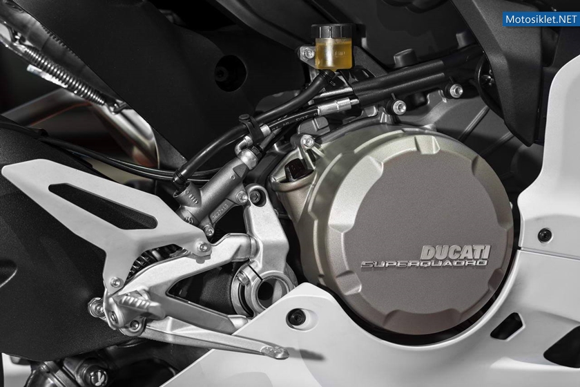 2014-Ducati-899-Panigale-022