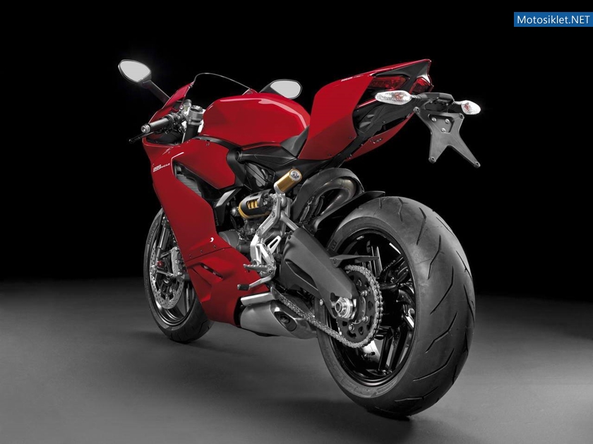 2014-Ducati-899-Panigale-047