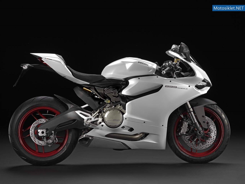 2014-Ducati-899-Panigale-050